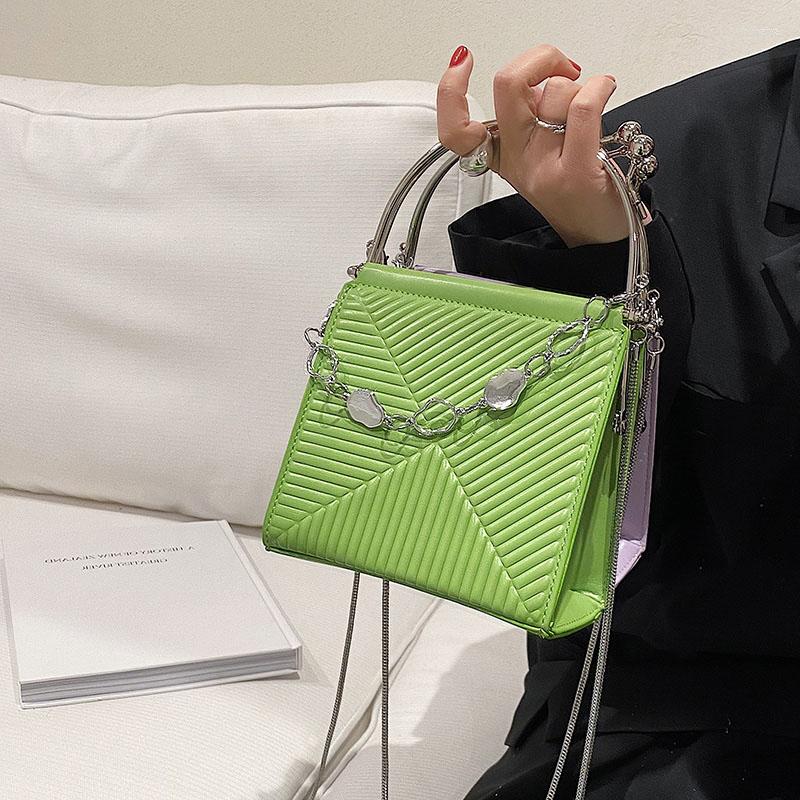 Evening Bags Metal Handle Mini Female Handbags Fashion Chain Shoulder Side Bag Women Crossbody Designer Cute Lady Totes, Black
Evening Bags Metal Handle Mini Female Handbags Fashion Chain Shoulder Side Bag Women Crossbody Designer Cute Lady Totes, Black