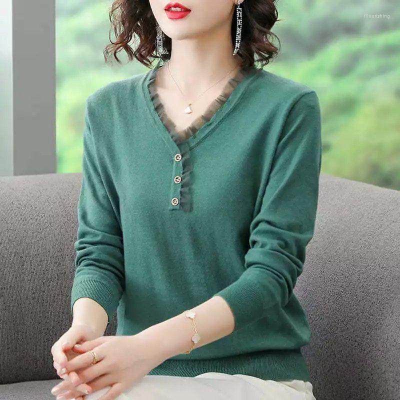Women's T Shirts Women's Solid Color Fashion Lace Spliced T-shirt 2022 Spring Autumn Casual Elegant Long Sleeve V-Neck Female Knitted, Beige
Women's T Shirts Women's Solid Color Fashion Lace Spliced T-shirt 2022 Spring Autumn Casual Elegant Long Sleeve V-Neck Female Knitted, Beige