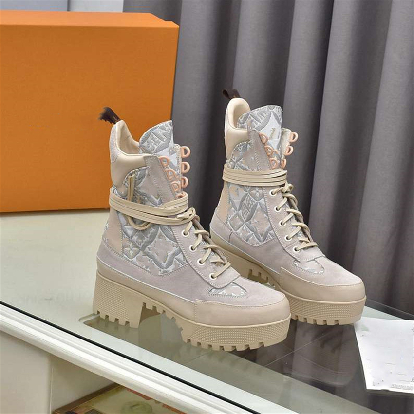 Fashion Boots Louiseity Casual Women Luxury Design Winter Warm Heel Snow Leather Thick soled Sock Boots Viutonity 04-016
Fashion Boots Louiseity Casual Women Luxury Design Winter Warm Heel Snow Leather Thick soled Sock Boots Viutonity 04-016