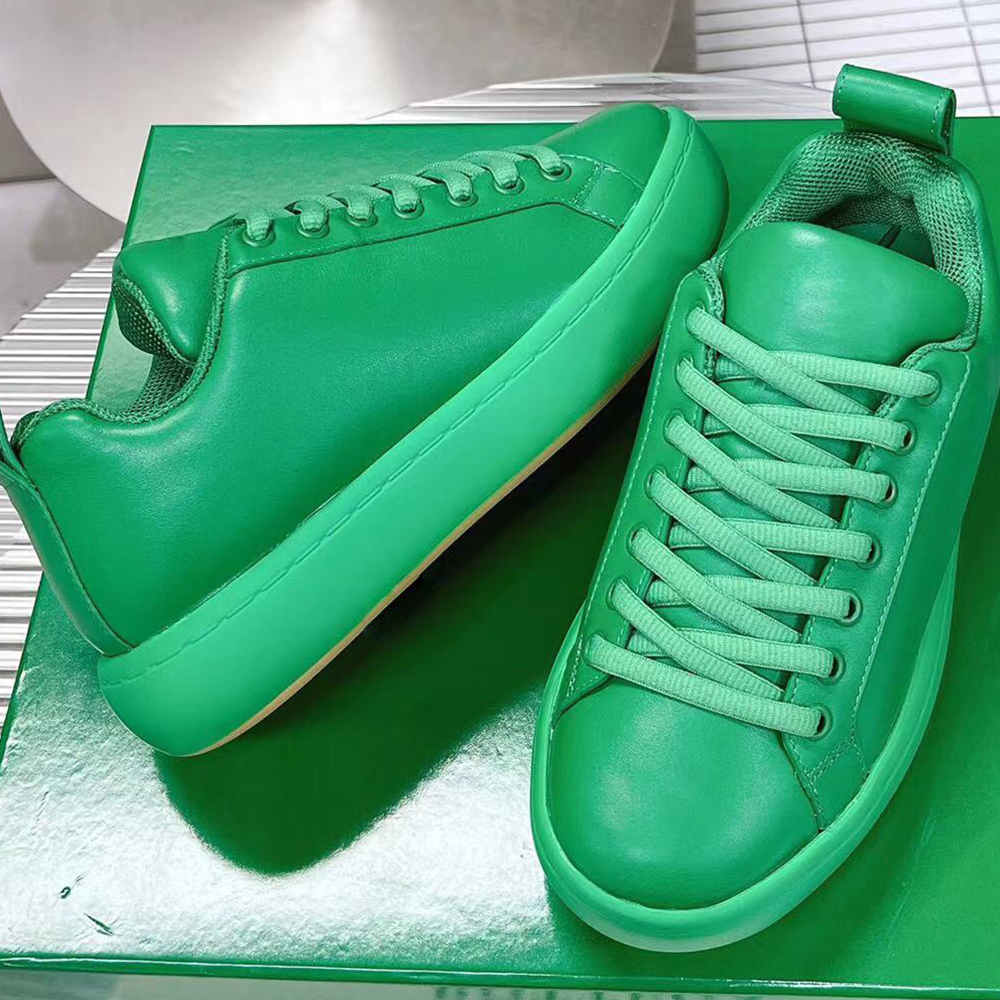 2022 Casual solid color running shoes Women's sports Luxury brand designer lace up sports Leather spring runway fashion model thick soles tricolor options with box, #0
2022 Casual solid color running shoes Women's sports Luxury brand designer lace up sports Leather spring runway fashion model thick soles tricolor options with box, #0