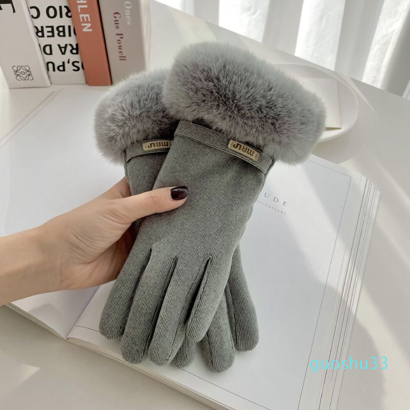 Ladie autumn winter new gloves plus velvet padded outdoor riding windproof touch screen warm velvet 133
Ladie autumn winter new gloves plus velvet padded outdoor riding windproof touch screen warm velvet 133