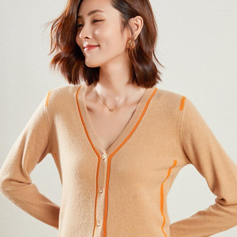 Women' Knits Color-Blocking Wool Knitted Cardigan Women' Jacket 2023 Spring Autumn V-Neck College Style Light Soft Loose Short Sweater, Beige
Women' Knits Color-Blocking Wool Knitted Cardigan Women' Jacket 2023 Spring Autumn V-Neck College Style Light Soft Loose Short Sweater, Beige