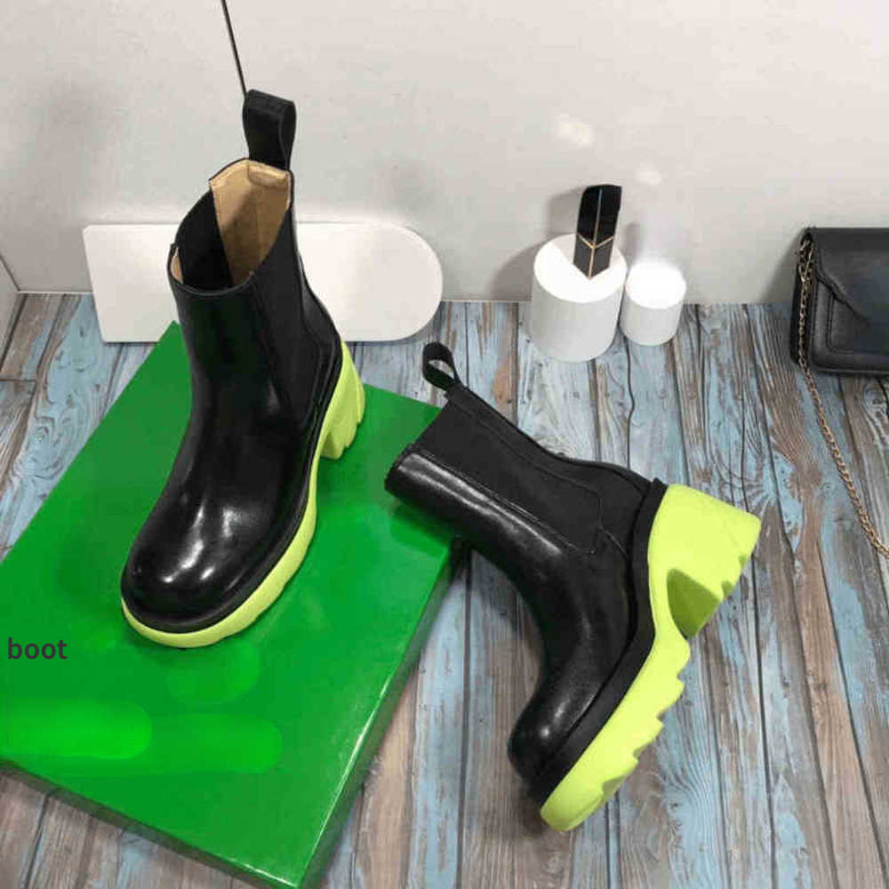 Designers Ankle Boots leather fashion Motorcycle Women's Brand Cavalier Martin Boots Winter Warm Women Casual Sports Shoes 22113022
Designers Ankle Boots leather fashion Motorcycle Women's Brand Cavalier Martin Boots Winter Warm Women Casual Sports Shoes 22113022