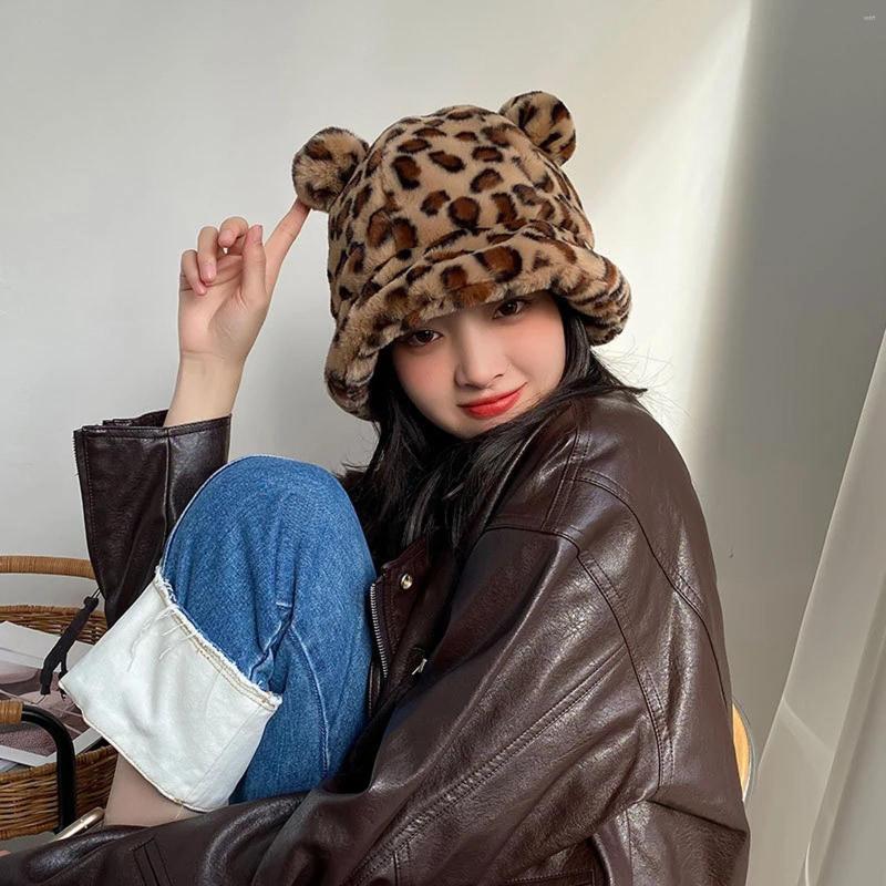 Berets Female Hat Contrast Color Panda Shaped Bucket Fisherman Cap Woolen For Autumn Winter
Berets Female Hat Contrast Color Panda Shaped Bucket Fisherman Cap Woolen For Autumn Winter