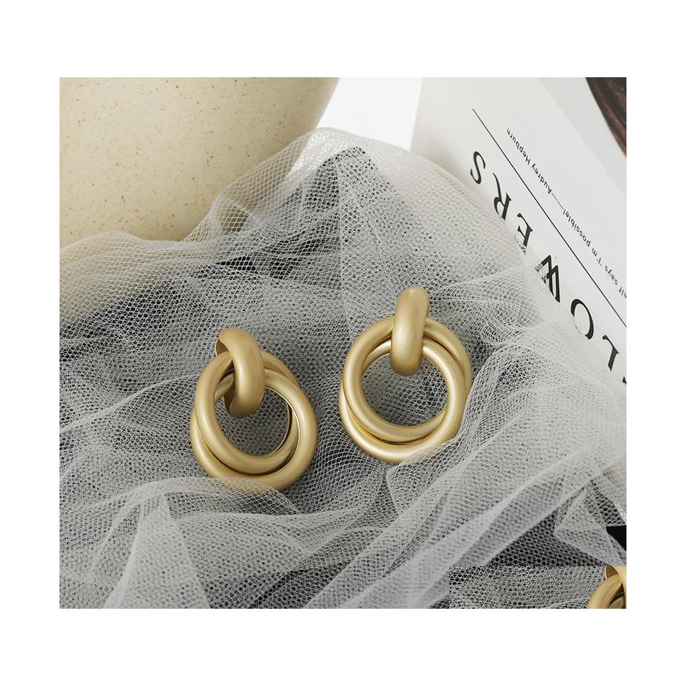 Stud Fashion Jewelry S925 Sier Post Matte Hoop Crossed Stud Earrings Drop Delivery Dhfmc
Stud Fashion Jewelry S925 Sier Post Matte Hoop Crossed Stud Earrings Drop Delivery Dhfmc