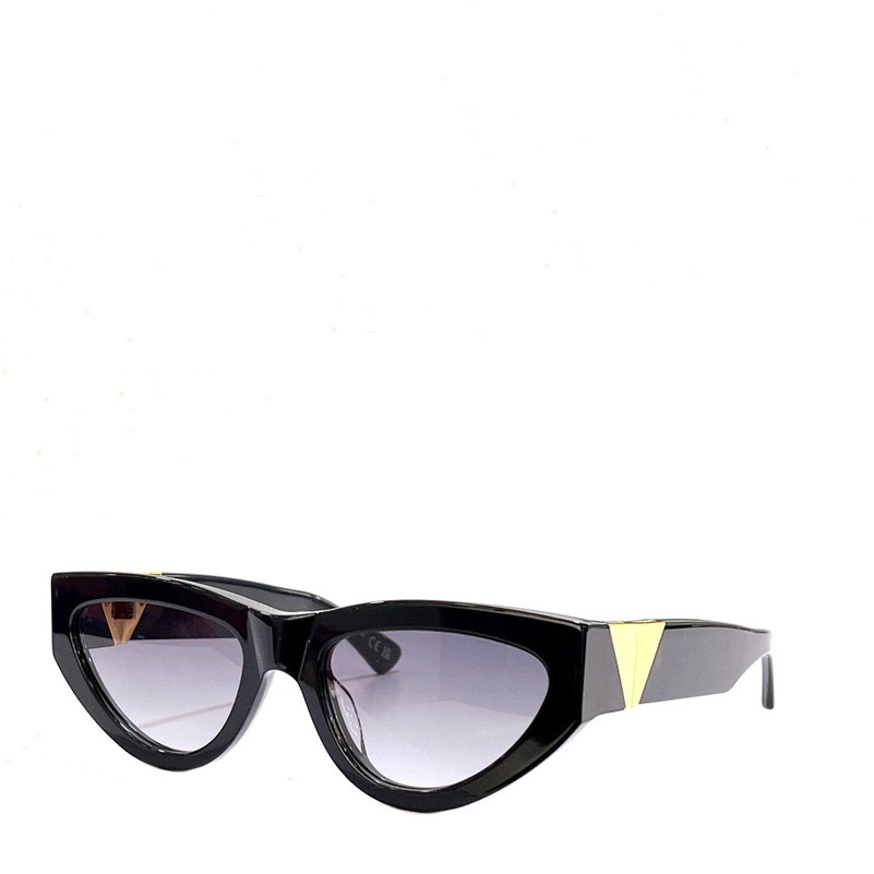New fashion design sunglasses 1176S cat eye frame simple and popular style outdoor uv400 protection glasses
New fashion design sunglasses 1176S cat eye frame simple and popular style outdoor uv400 protection glasses