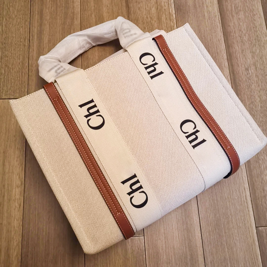 Casual Fashion Shopping WOODY Tote Luxurys handbag Shoulder beach Bags gym weekend basket luggage canvas Purses Womens Designers Crossbody Clutch Famous Wallet, Carton
Casual Fashion Shopping WOODY Tote Luxurys handbag Shoulder beach Bags gym weekend basket luggage canvas Purses Womens Designers Crossbody Clutch Famous Wallet, Carton