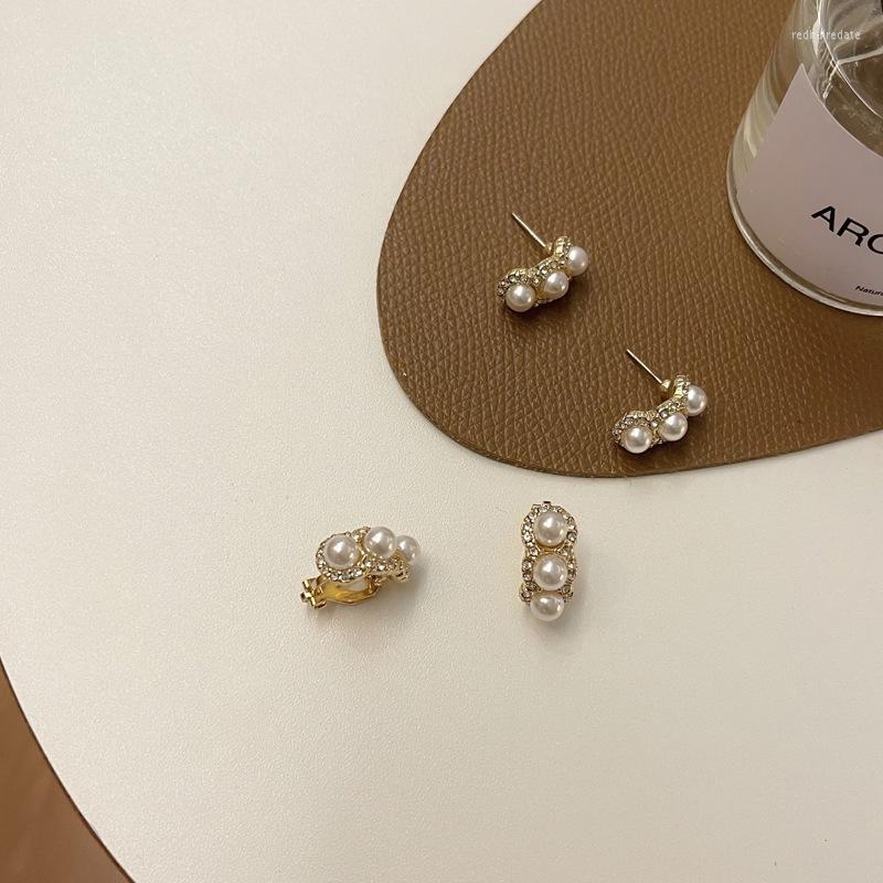 Backs Earrings Temperament Korean Women's Jewelry Fashion Simple Rhinestones Imitation Pearl Clip Graceful Female Accessories
Backs Earrings Temperament Korean Women's Jewelry Fashion Simple Rhinestones Imitation Pearl Clip Graceful Female Accessories