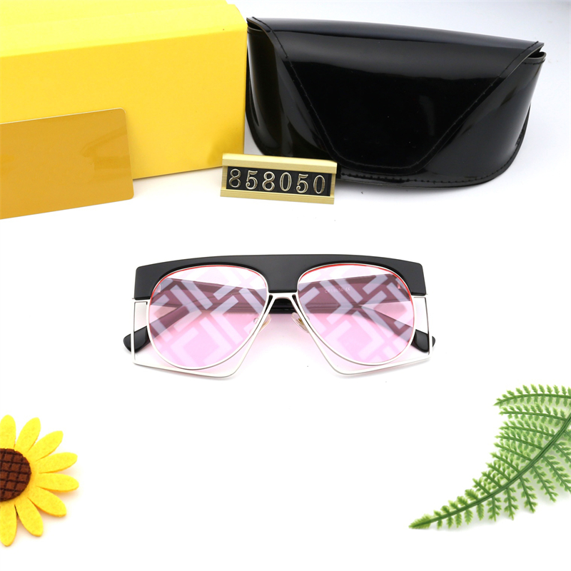 Fashion Womens Sunglasses Large Frame Mens Designer Sunglass UV Protection For Leisure Tourism Eyeglasses Luxury Sun Glasses
Fashion Womens Sunglasses Large Frame Mens Designer Sunglass UV Protection For Leisure Tourism Eyeglasses Luxury Sun Glasses