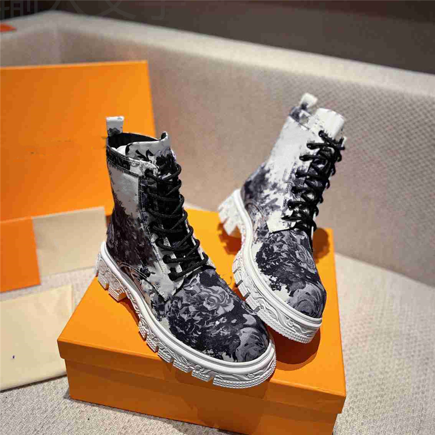 Fashion Boots Louiseity Casual Men Women Luxury Design Winter Warm Heel Snow Leather Thick soled Sock Boots Viutonity 05-07
Fashion Boots Louiseity Casual Men Women Luxury Design Winter Warm Heel Snow Leather Thick soled Sock Boots Viutonity 05-07