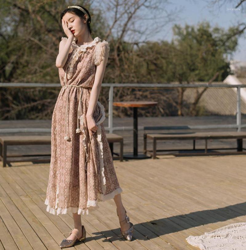 Casual Dresses French Style Ruffles Stitching Retro Cheongsam Dress Female Beach Vacation Sleeveless Lace Long Printed Wq1938, Picture shown
Casual Dresses French Style Ruffles Stitching Retro Cheongsam Dress Female Beach Vacation Sleeveless Lace Long Printed Wq1938, Picture shown