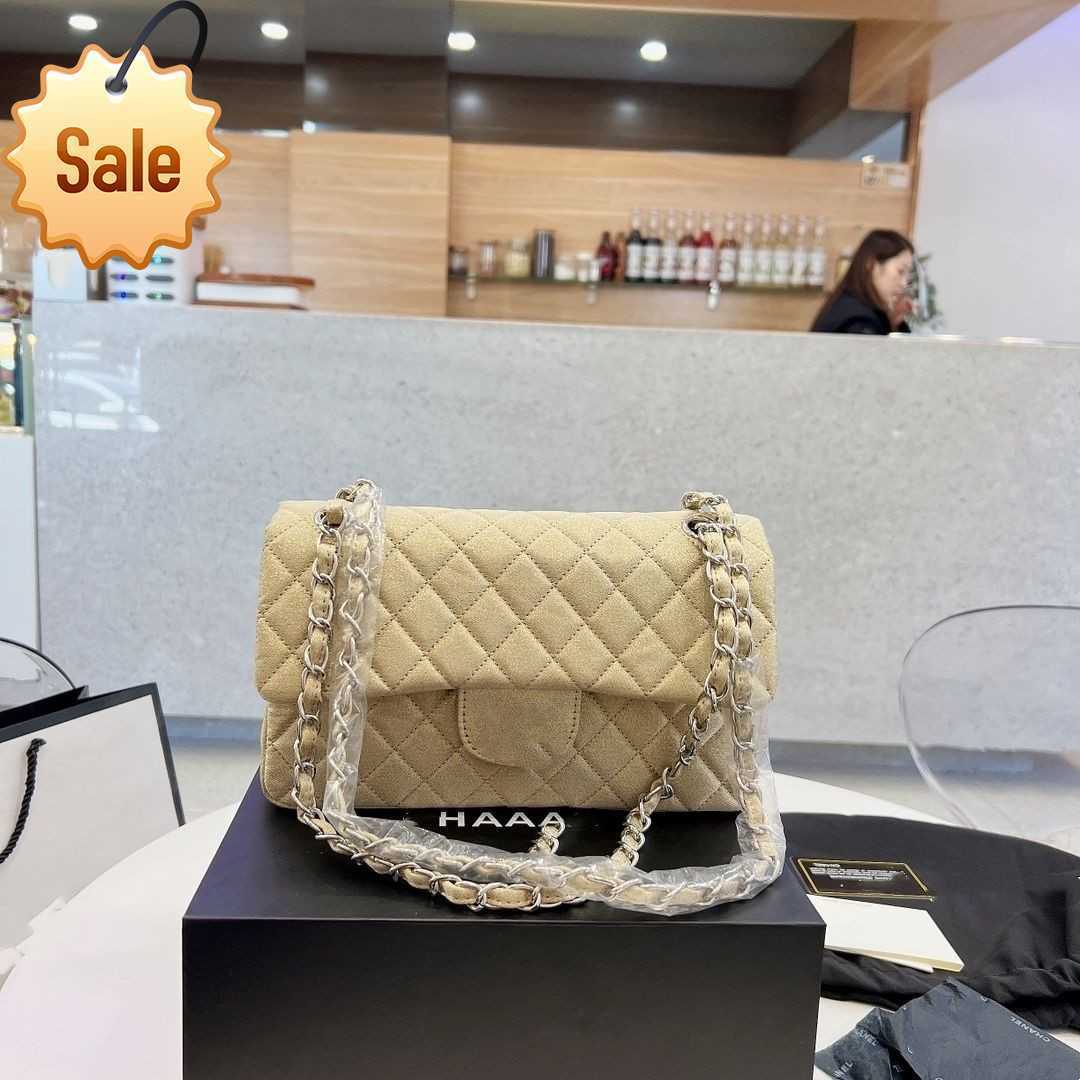 Women's Brand Designers Shoulder Bags New Diamond Embroidery Colored Sequins Dazzling Gradient Leather Portable Multi-function Cross-body Factory Direct Sales, Dark green
Women's Brand Designers Shoulder Bags New Diamond Embroidery Colored Sequins Dazzling Gradient Leather Portable Multi-function Cross-body Factory Direct Sales, Dark green