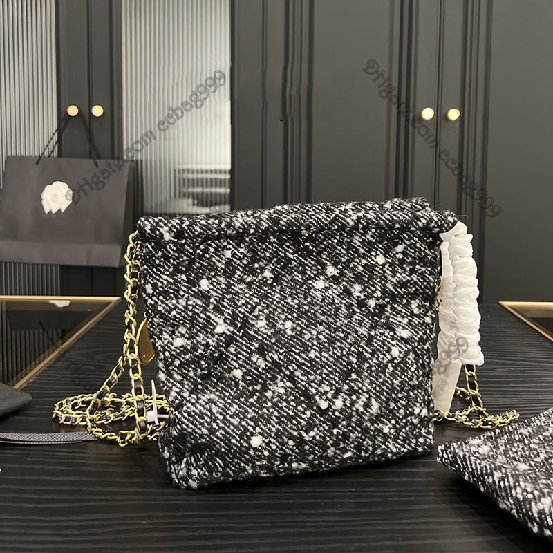 Fashion Patchwork Two-Tone Shopping Bag Pink Black Tweed Quilted Gold Letter Designer Tote Multi Pochette Luxury Shoulder Sacoche Classic Mini Handbag Womens 20cm
Fashion Patchwork Two-Tone Shopping Bag Pink Black Tweed Quilted Gold Letter Designer Tote Multi Pochette Luxury Shoulder Sacoche Classic Mini Handbag Womens 20cm