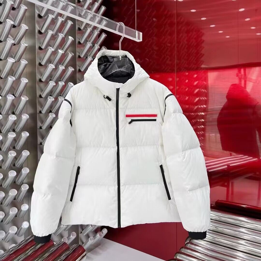 2022 New Fashion Runway Jacket Winter White Color Down Men Women's Long Sleeve Pockets Straight Slim Holiday Detachable Sleeveless Coat
2022 New Fashion Runway Jacket Winter White Color Down Men Women's Long Sleeve Pockets Straight Slim Holiday Detachable Sleeveless Coat
