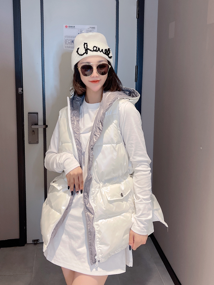 Women's Vests Glossy Winter Cotton Vest Women Autumn Winter Buckle Streamer Coat Down Padded Sleeveless Loose Jacket Coat 221202, White
Women's Vests Glossy Winter Cotton Vest Women Autumn Winter Buckle Streamer Coat Down Padded Sleeveless Loose Jacket Coat 221202, White