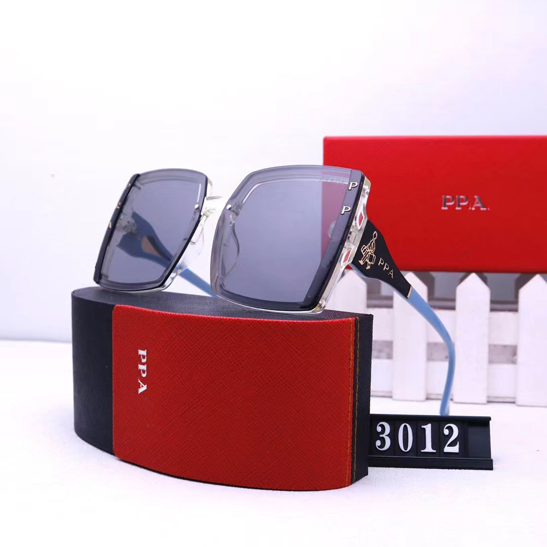 Designer sunglasses Fashion Polarized Sunglass popular men women luxury Retro Design square UV resistant sun glass Casual Versatile eyeglasses with box very nice
Designer sunglasses Fashion Polarized Sunglass popular men women luxury Retro Design square UV resistant sun glass Casual Versatile eyeglasses with box very nice