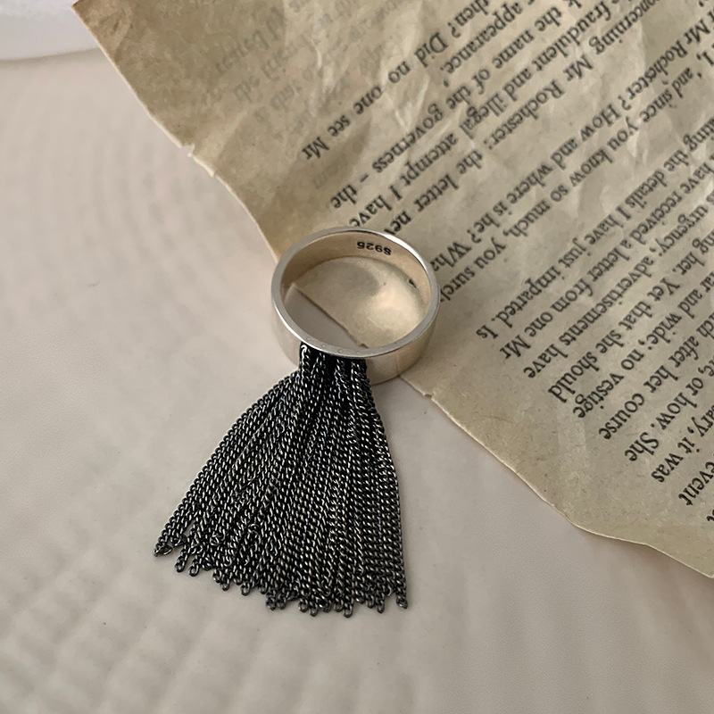 Silver Color Ring For Women Trendy Elegant Charm Vintage Creative Unique Tassel Design Personality Ring Party Jewelry
Silver Color Ring For Women Trendy Elegant Charm Vintage Creative Unique Tassel Design Personality Ring Party Jewelry