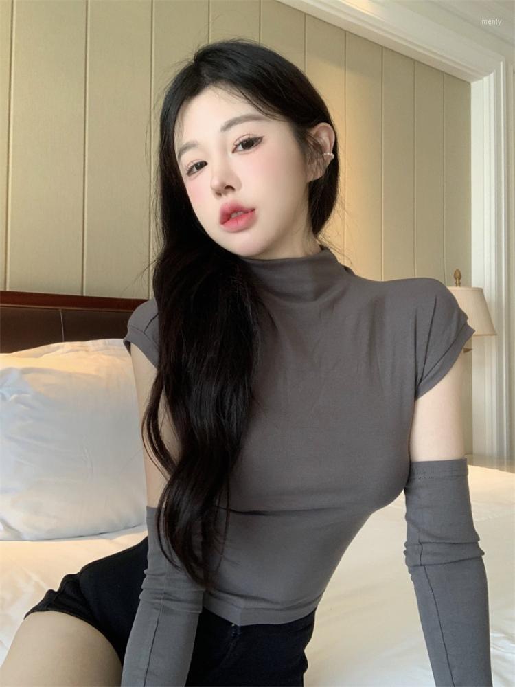 Women's T Shirts Y2k Retro Shirt Women Crop Top Long Sleeve Slim Grunge Tee Tops Sexy Back Hollow Bandage Autumn Korean Fairy Tshirts, Grey sleeve
Women's T Shirts Y2k Retro Shirt Women Crop Top Long Sleeve Slim Grunge Tee Tops Sexy Back Hollow Bandage Autumn Korean Fairy Tshirts, Grey sleeve