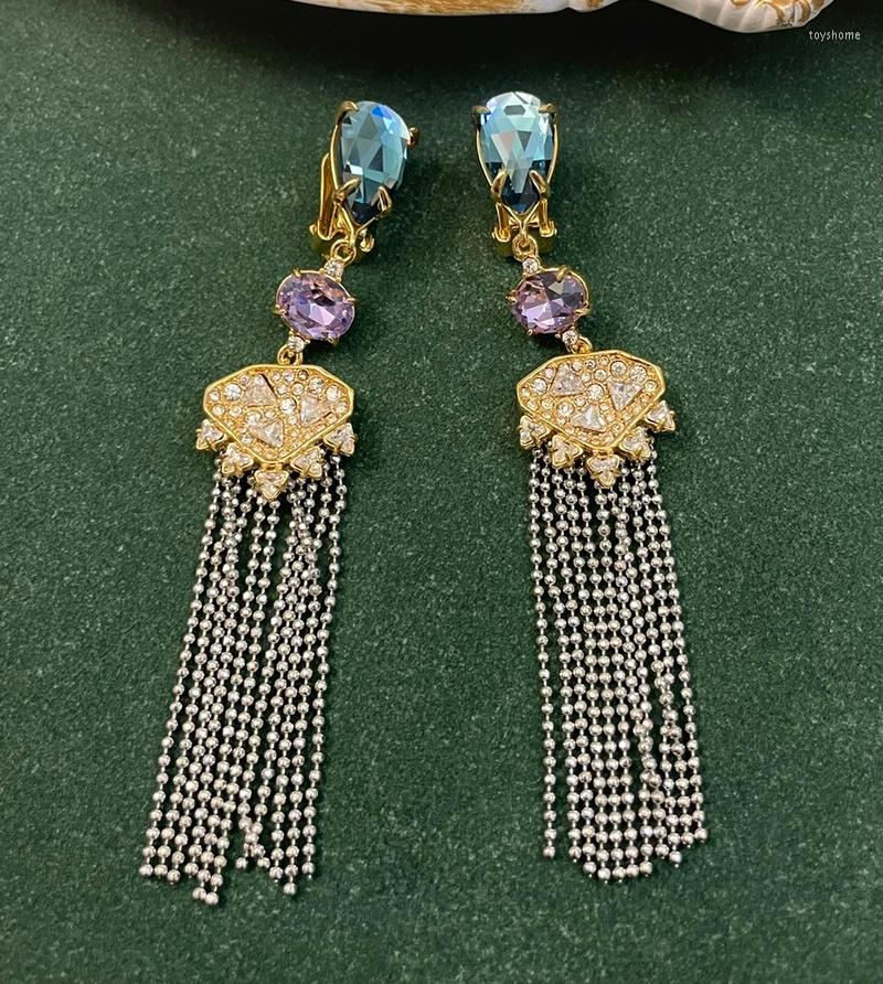Backs Earrings Timeless Wonder Fancy Zirconia Geo Tassel Clip On For Women Designer Jewelry Gothic Statement Runway 6381
Backs Earrings Timeless Wonder Fancy Zirconia Geo Tassel Clip On For Women Designer Jewelry Gothic Statement Runway 6381