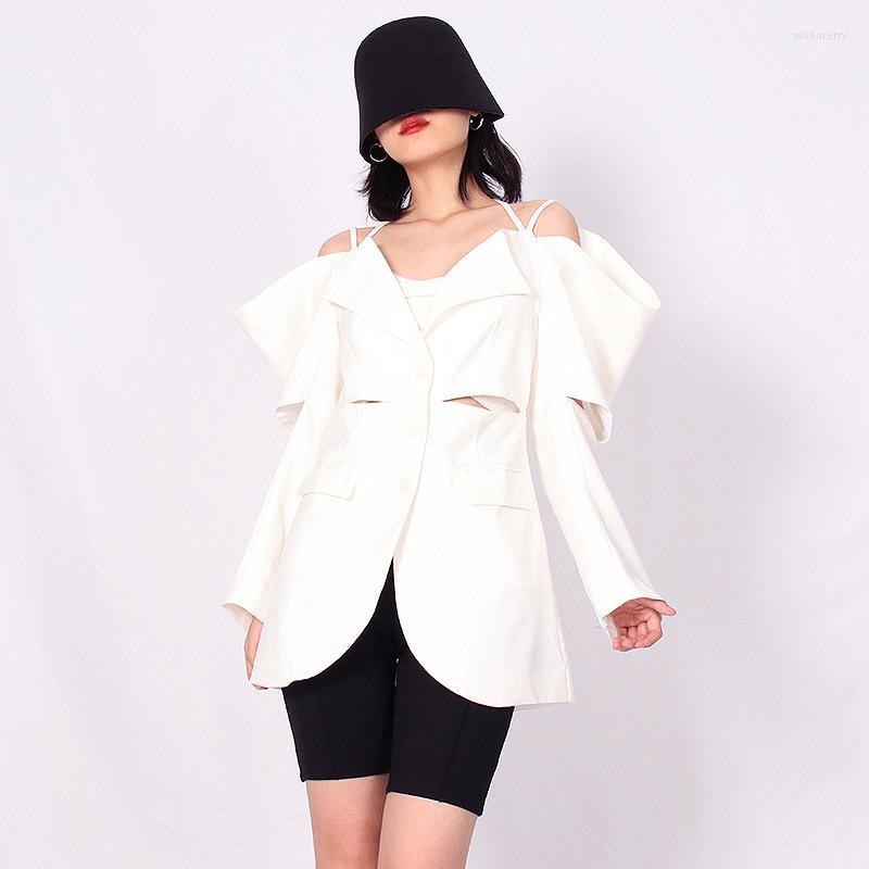 Women' Suits Women White Hollow Out Backless Blazer Lapel Long Sleeve Loose Fit Jacket Fashion Tide Spring Summer 2022
Women' Suits Women White Hollow Out Backless Blazer Lapel Long Sleeve Loose Fit Jacket Fashion Tide Spring Summer 2022