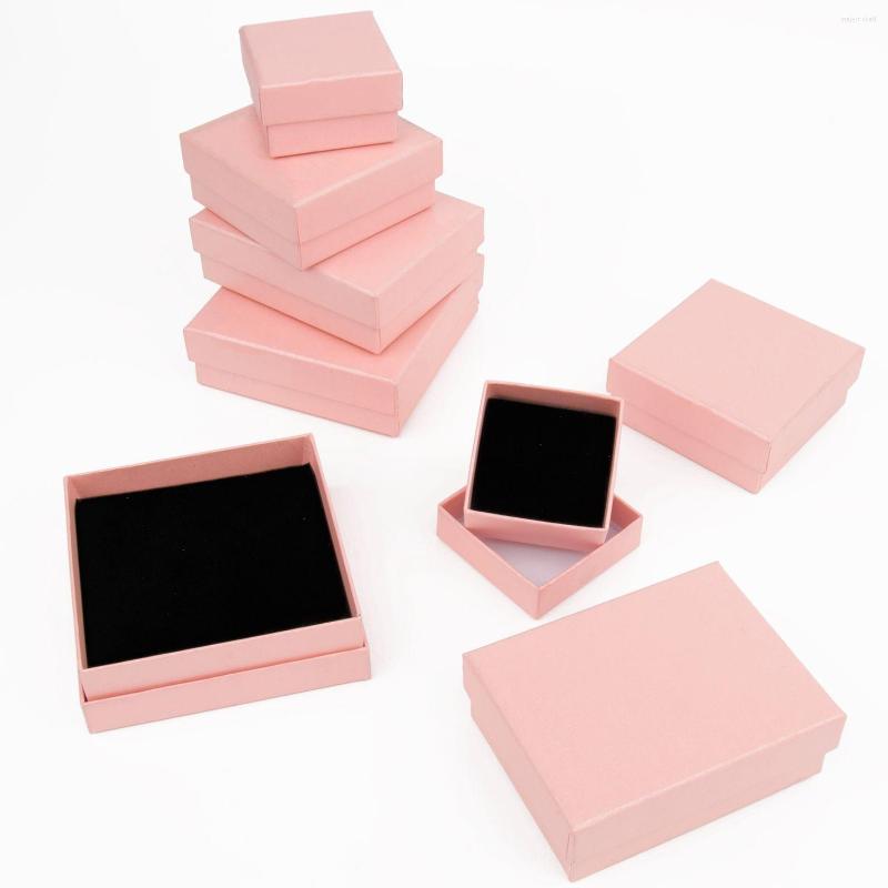 Jewelry Pouches 1PC Pink Kraft Paper Box Bracelet Necklace Ring Earring Boxes Handmde Wedding Gifts Packaging Accessories
Jewelry Pouches 1PC Pink Kraft Paper Box Bracelet Necklace Ring Earring Boxes Handmde Wedding Gifts Packaging Accessories
