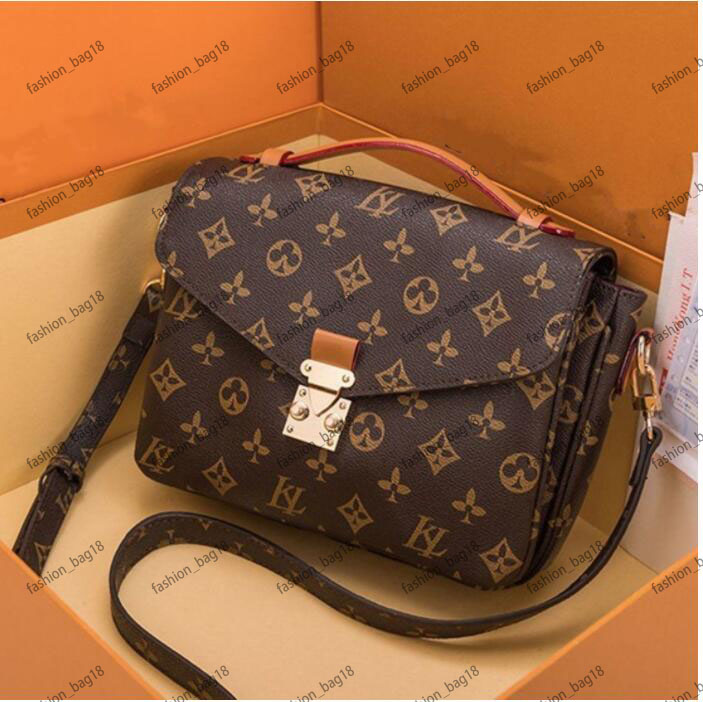 New Style Shoulder Bag Designer Handbags Women Vintage Leather Claddis Embossing Messenger Bags Purse Lady Classic Satchel Tote Wallet M59211, 123
New Style Shoulder Bag Designer Handbags Women Vintage Leather Claddis Embossing Messenger Bags Purse Lady Classic Satchel Tote Wallet M59211, 123