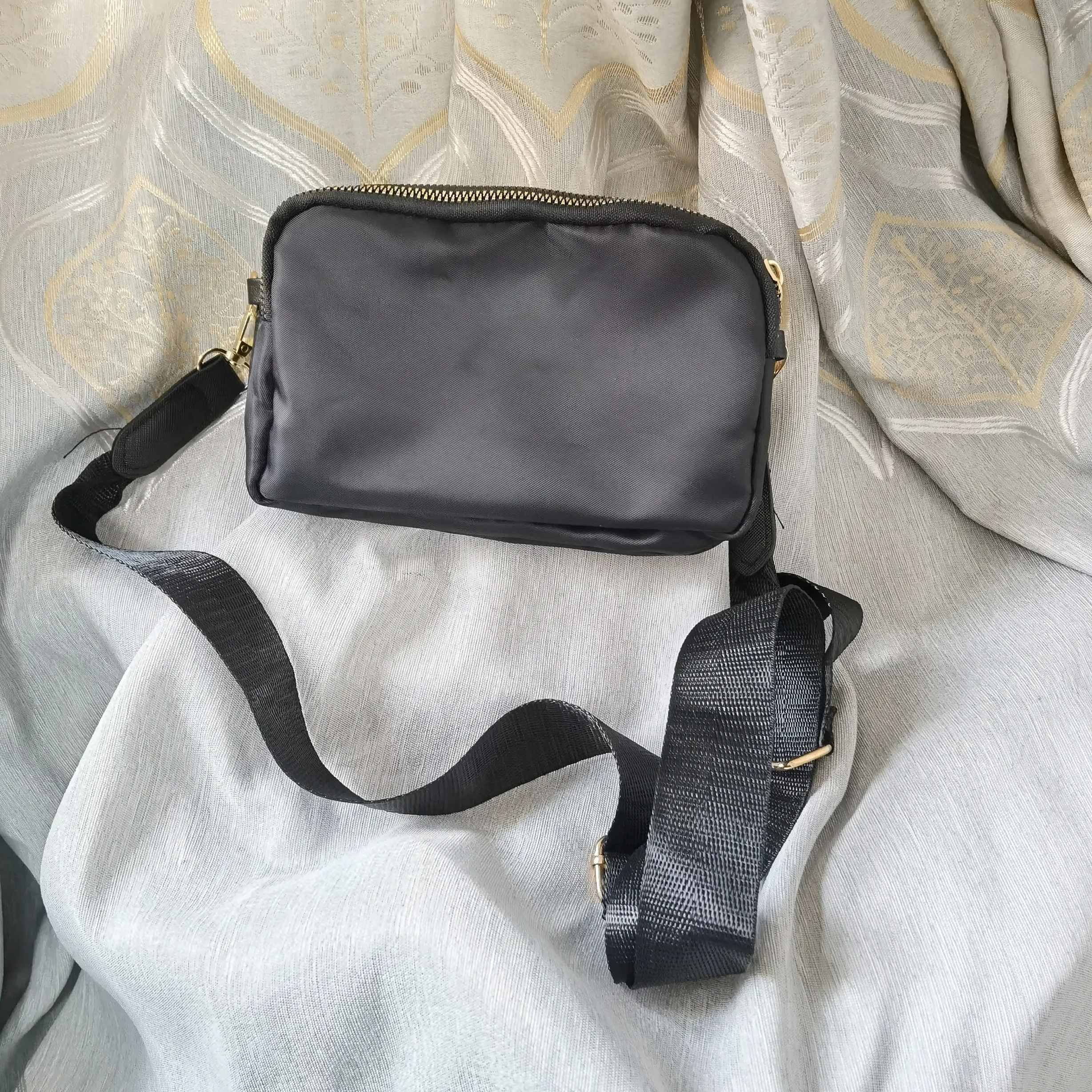 brand designer Three zippers Purse shoulder bags wallet coin purse crossbody cross body Waterproof nylon clutch bag handbags Phone bag Evening Bags 5A198, Black
brand designer Three zippers Purse shoulder bags wallet coin purse crossbody cross body Waterproof nylon clutch bag handbags Phone bag Evening Bags 5A198, Black