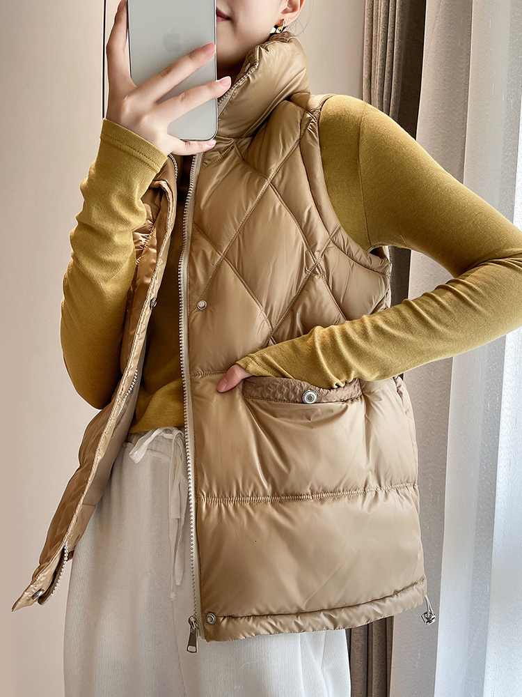 Women's Vests Autumn Winter Women Waistcoat Vest Sleeveless Stand Collar Warm padded Vest Waistcoat Fashion Styled Vest for Female 221202, Black
Women's Vests Autumn Winter Women Waistcoat Vest Sleeveless Stand Collar Warm padded Vest Waistcoat Fashion Styled Vest for Female 221202, Black