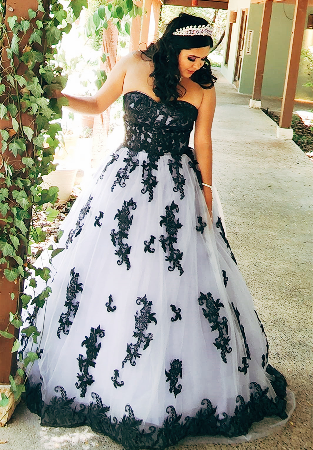 Vintage Black And White Wedding Gowns Gothic Bridal Dresses A Line Lace Appliques Sweetheart Sleeveless Lace-up Plus Size Vestido De Novia 2023