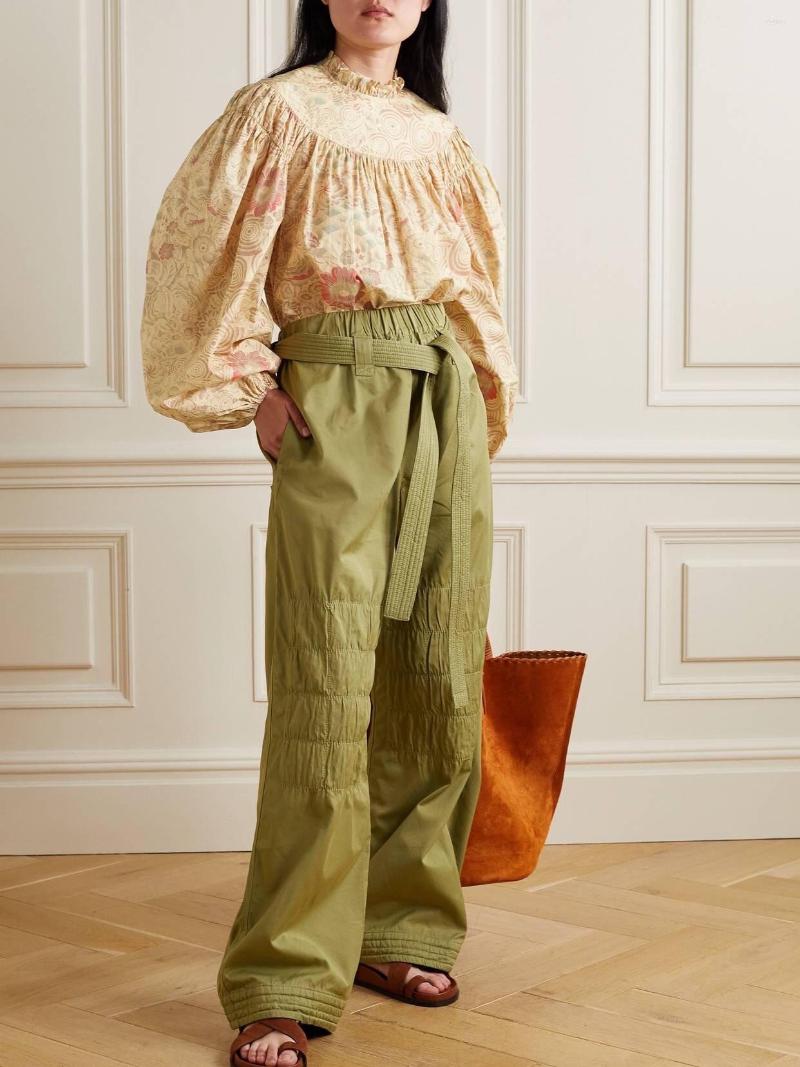 Women' Blouses Retro Floral Print Trim Stand Collar Shirt Ladies Stitching Pleated Lantern Sleeve Loose Blouse 2022 Autumn
Women' Blouses Retro Floral Print Trim Stand Collar Shirt Ladies Stitching Pleated Lantern Sleeve Loose Blouse 2022 Autumn