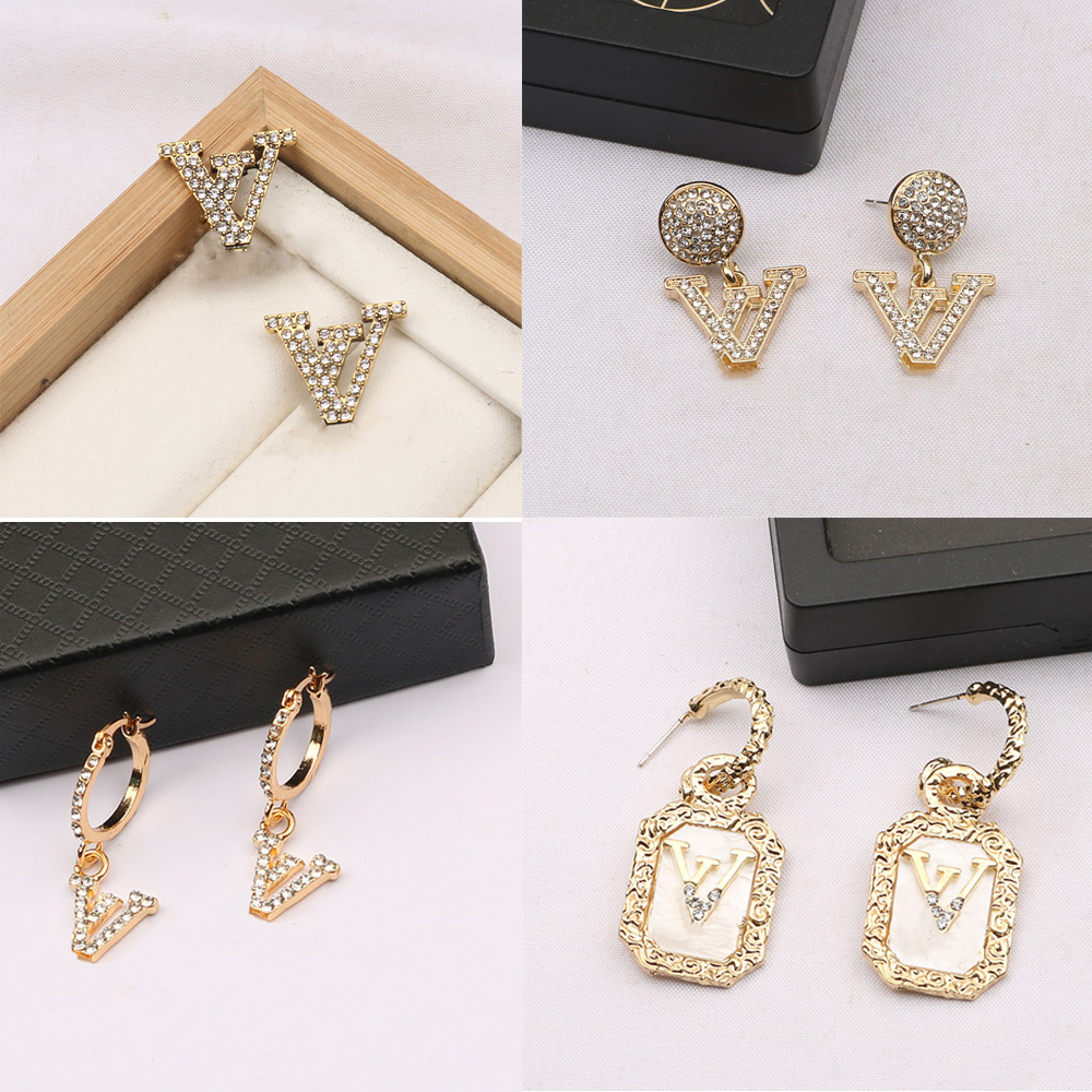 Fashion stud earrings woman Luxury designers earring Various letter jewelry women 18k diamond Valentine Wedding Gifts
Fashion stud earrings woman Luxury designers earring Various letter jewelry women 18k diamond Valentine Wedding Gifts