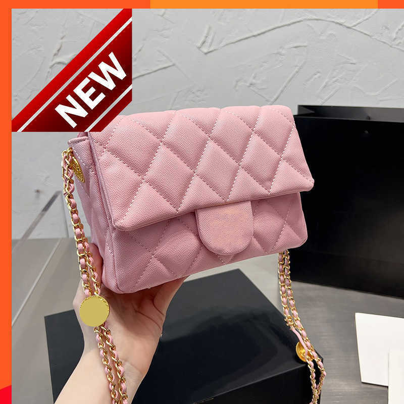 Women's Brand Designers Shoulder Bags 2023 Women's Fashion Mini Clamshell Texture Gold Chain Strap Small Square Bag Portable Crossbody Bag Factory direct sales, Beige
Women's Brand Designers Shoulder Bags 2023 Women's Fashion Mini Clamshell Texture Gold Chain Strap Small Square Bag Portable Crossbody Bag Factory direct sales, Beige