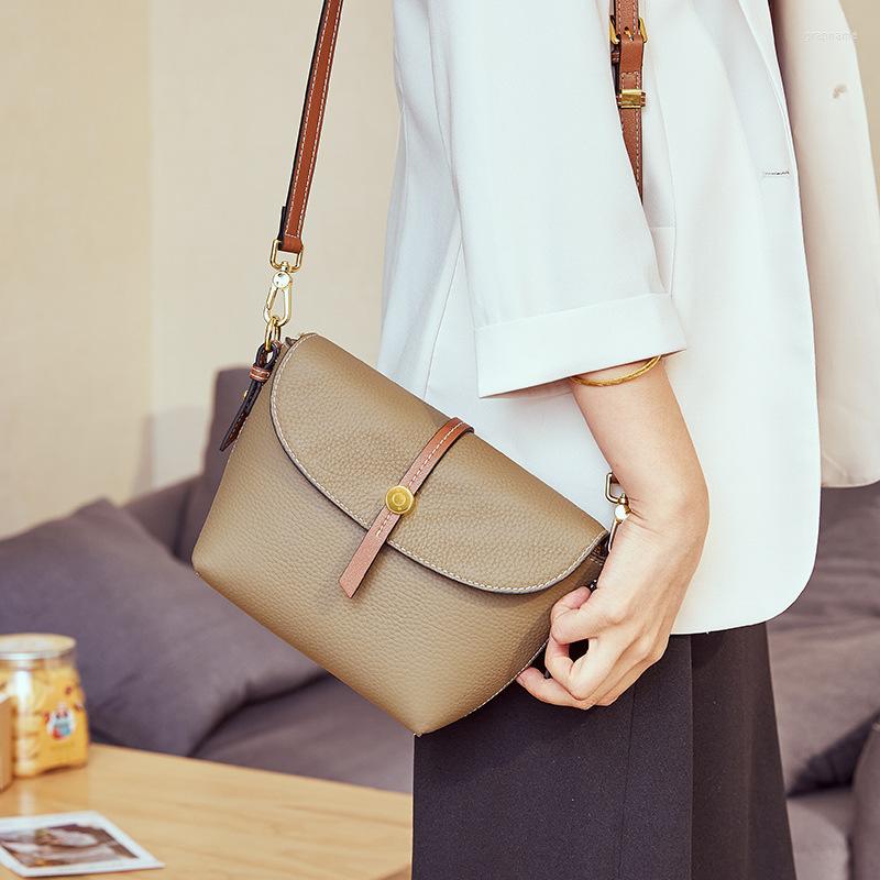 Evening Bags Genuine Leather Women Shoulder Bag Luxury Designer Fashion Handbags Crossbody For Woman 2022 Brand Ladies Phone Bolsas, Black
Evening Bags Genuine Leather Women Shoulder Bag Luxury Designer Fashion Handbags Crossbody For Woman 2022 Brand Ladies Phone Bolsas, Black