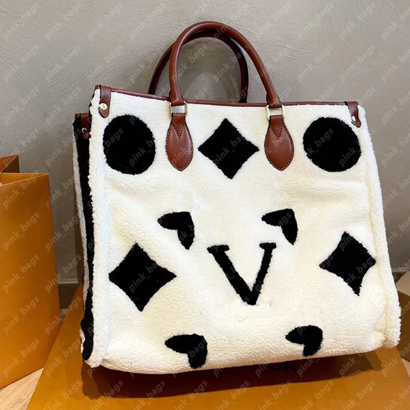 2022 Teddy Tote Womens Winter Fluffy Designer Handbag The Go Designers Bags Leather Totes Handbags For Women Purses Shoulder Bag High, Navy (correct flower)
2022 Teddy Tote Womens Winter Fluffy Designer Handbag The Go Designers Bags Leather Totes Handbags For Women Purses Shoulder Bag High, Navy (correct flower)