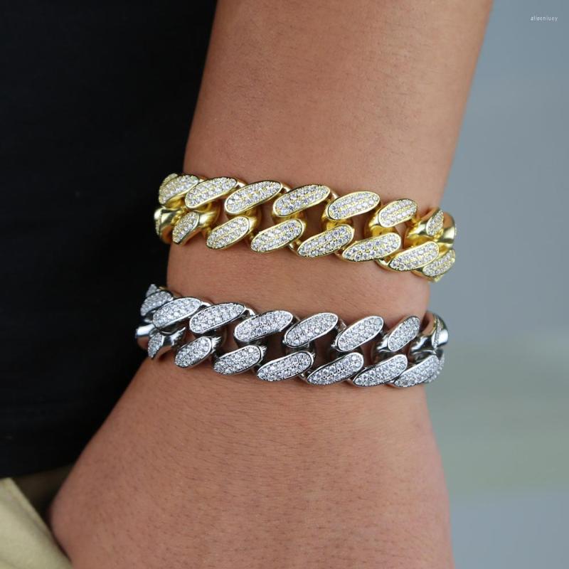 Charm Bracelets 2022 ICED OUT Hip Hop Men Bracelet With Bling Cz Paved 18mm Width Cuban Heavy Chain For Men's Party Hiphop Jewelry
Charm Bracelets 2022 ICED OUT Hip Hop Men Bracelet With Bling Cz Paved 18mm Width Cuban Heavy Chain For Men's Party Hiphop Jewelry