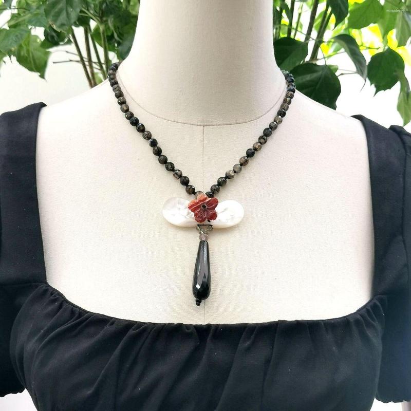 Choker Lii Ji Real Stone Black Agates White Shell Carnelian Flower Pendant Necklace Women Jewelry 50cm
Choker Lii Ji Real Stone Black Agates White Shell Carnelian Flower Pendant Necklace Women Jewelry 50cm