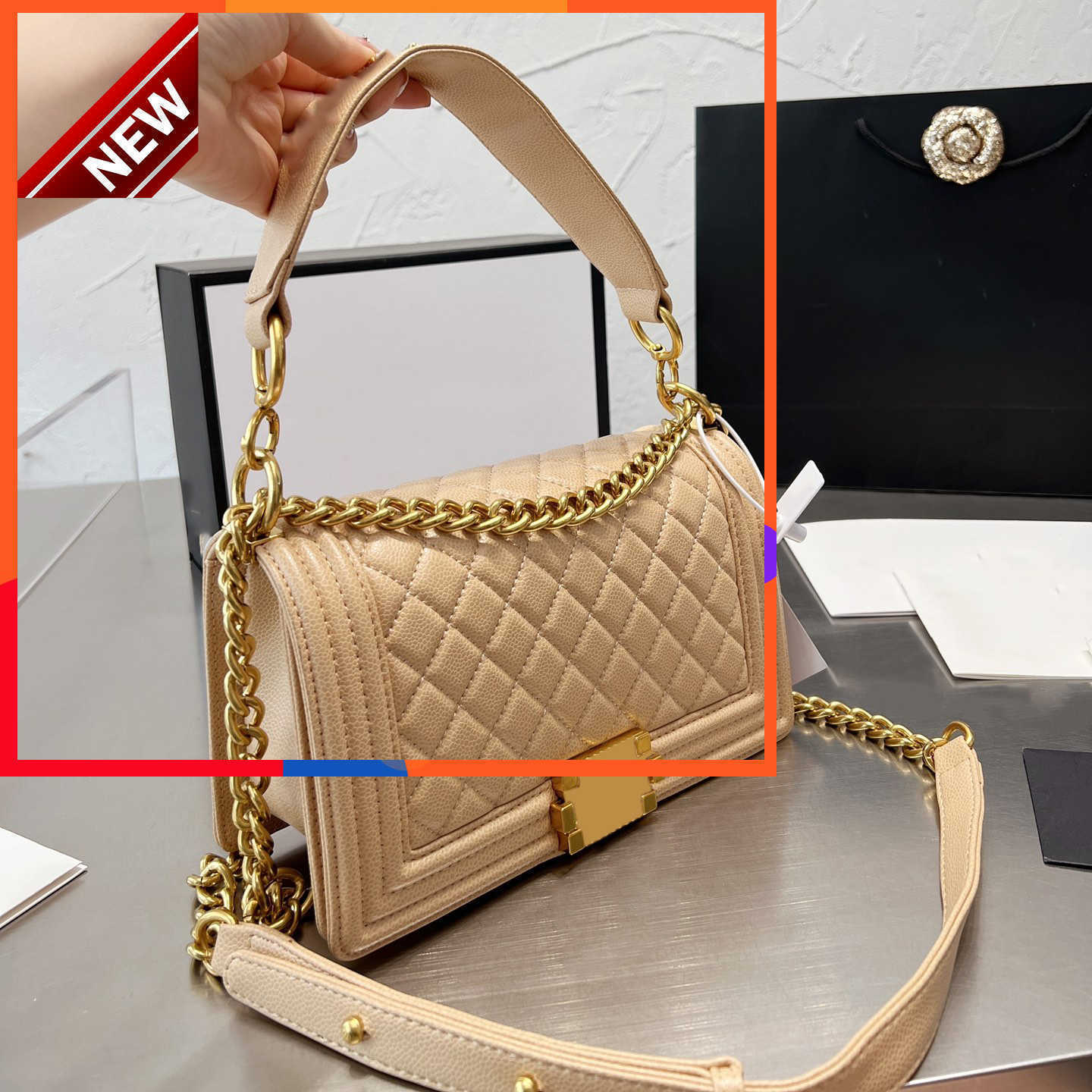Women's Brand Designers Shoulder Bags Fashion Texture Diamond Diamond-shaped Coyote Bag Classic Gold Hardware Chain Strap Crossbody Bag Factory direct sales, Black
Women's Brand Designers Shoulder Bags Fashion Texture Diamond Diamond-shaped Coyote Bag Classic Gold Hardware Chain Strap Crossbody Bag Factory direct sales, Black