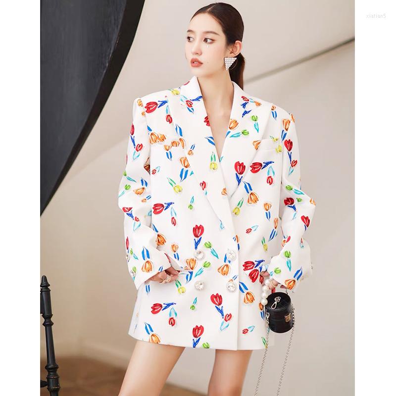 Women' Suits European Autumn Floral Printed White Diamond Buckle Loose Temperament All-match Jacket Coats Women Fashion Streetwear 2022
Women' Suits European Autumn Floral Printed White Diamond Buckle Loose Temperament All-match Jacket Coats Women Fashion Streetwear 2022