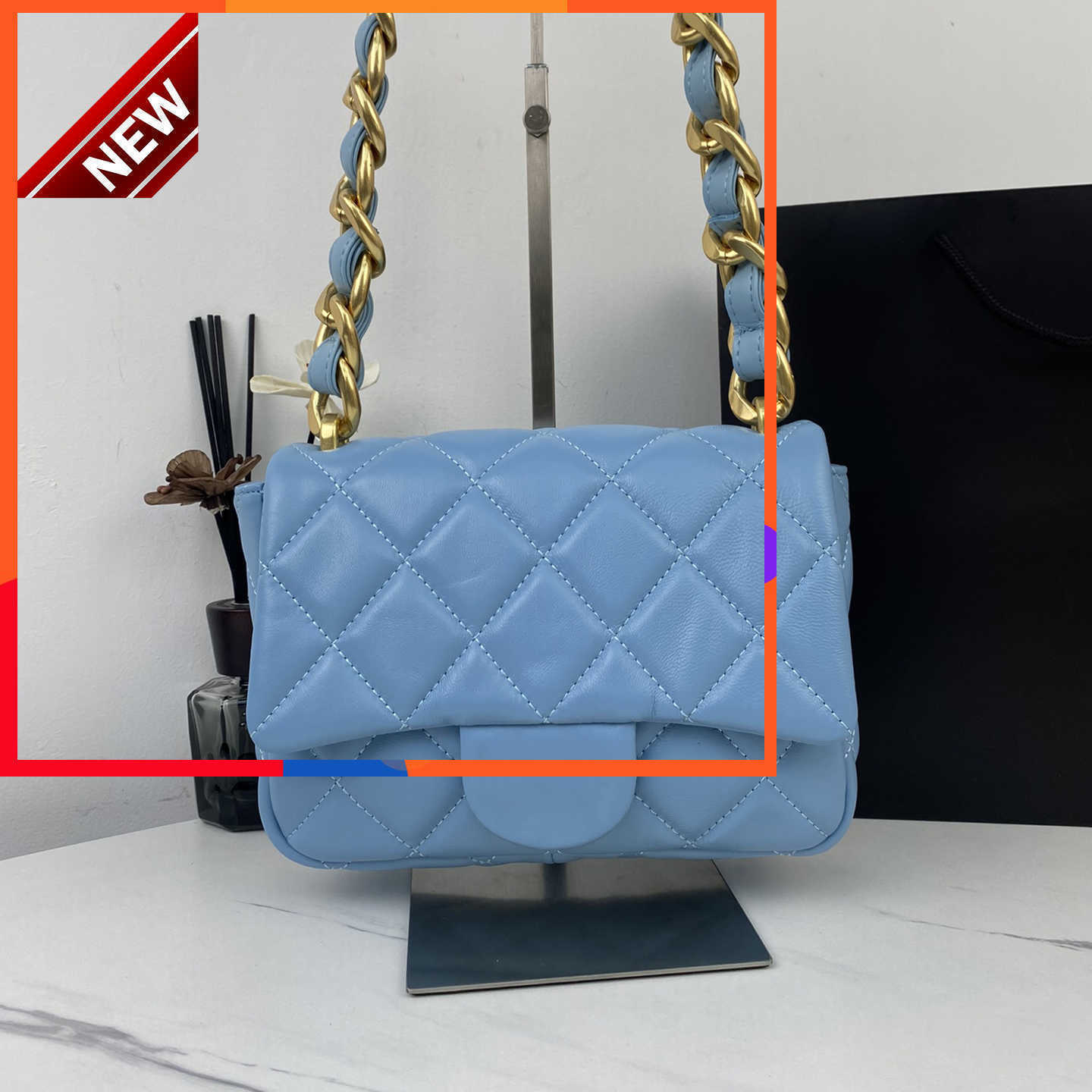 Women's Brand Designers Shoulder Bags 2023 Fashion Clamshell Bag Texture Sheepskin Seven Color Selection of Top Gold Chain Crossbody Bag Factory direct sales, Black
Women's Brand Designers Shoulder Bags 2023 Fashion Clamshell Bag Texture Sheepskin Seven Color Selection of Top Gold Chain Crossbody Bag Factory direct sales, Black