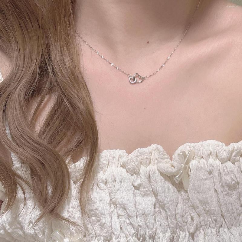 Chains PANJBJ Fashion Silver Color Love Necklace Female Summer Light Luxury Niche Design 2022 Ins Collarbone Chain
Chains PANJBJ Fashion Silver Color Love Necklace Female Summer Light Luxury Niche Design 2022 Ins Collarbone Chain