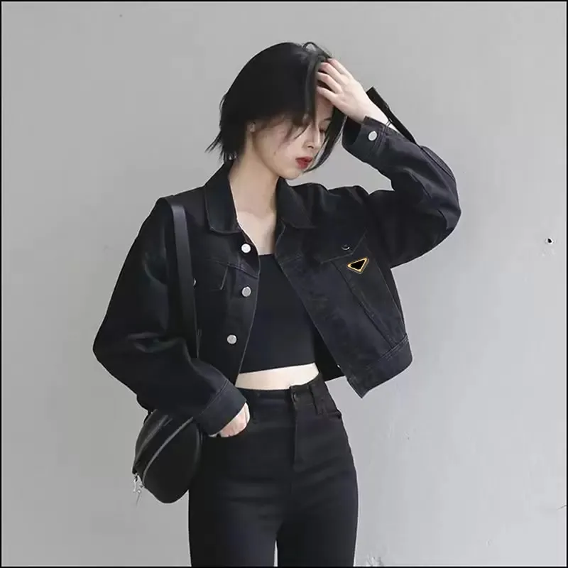 Women Jackets Parkas Denim Woman Short Coats Autumn Spring Style Slim For Lady Jacket Designer Coat With Button Letters Classical Clothing, With a logo-p4
Women Jackets Parkas Denim Woman Short Coats Autumn Spring Style Slim For Lady Jacket Designer Coat With Button Letters Classical Clothing, With a logo-p4