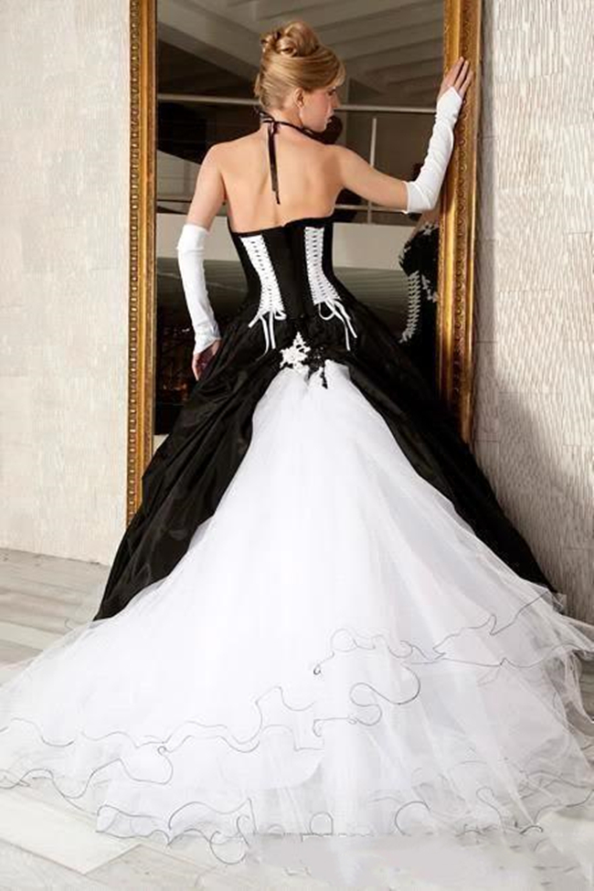 Black And White Ball Gown Gothic Wedding Dresses Lace-Up Corset Vintage Bridal Gowns Sweetheart Sleeveless Piping Tiered Appliques Plus Size Vestido D