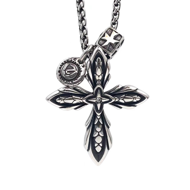 New Petals Zircon Cross Titanium Pendant Necklace Men's Fashion Personality Hip Hop Retro Long Sweater Chain Accessories
New Petals Zircon Cross Titanium Pendant Necklace Men's Fashion Personality Hip Hop Retro Long Sweater Chain Accessories