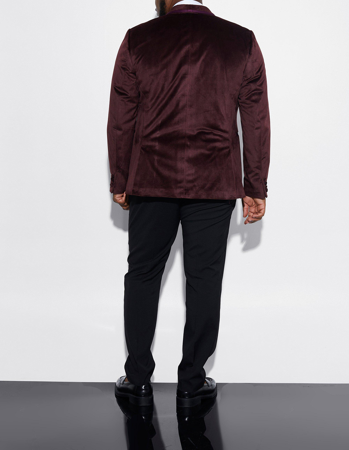 One Piece Handsome Wedding Tuxedos Men Suits Solid Color Modern Formal Velvet Jacket Three-Button Customized Fit Notched Lapel Plus Size One Coat