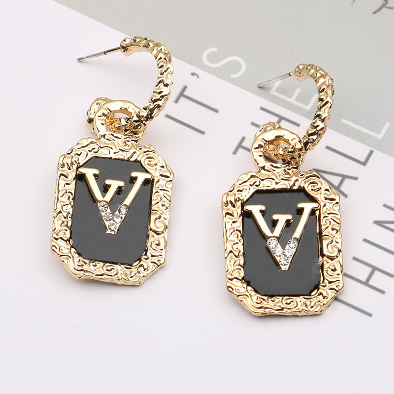 Fashion stud earring woman designers Luxury earrings Multi letters jewelry women Gold Silver 18k diamond Valentine Wedding Gifts Wholesale
Fashion stud earring woman designers Luxury earrings Multi letters jewelry women Gold Silver 18k diamond Valentine Wedding Gifts Wholesale