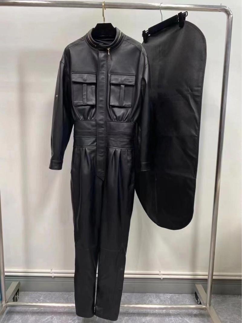Women' Leather 2022 Autumn Winter Europe Style Women' High Quality Brand Designer Sheepskin Genuine Jumpsuits C775, Black
Women' Leather 2022 Autumn Winter Europe Style Women' High Quality Brand Designer Sheepskin Genuine Jumpsuits C775, Black
