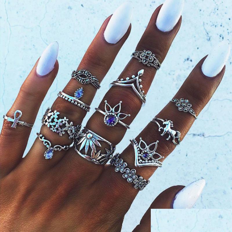 Band Rings Fashion Jewelry Ancient Sier Gold Knuckle Ring Set Flower Horse Crown Stacking Rings Midi 13Pcs/Set Drop Delivery Dhgms
Band Rings Fashion Jewelry Ancient Sier Gold Knuckle Ring Set Flower Horse Crown Stacking Rings Midi 13Pcs/Set Drop Delivery Dhgms