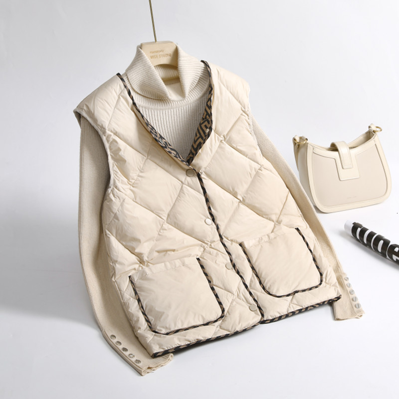 Women's Vests Autumn Winter Women Sleeveless Ultra Light Down Vest White Duck Down Coat Parka Ladies Warm Sleeveles Waistcoat Portable 221202, Beige
Women's Vests Autumn Winter Women Sleeveless Ultra Light Down Vest White Duck Down Coat Parka Ladies Warm Sleeveles Waistcoat Portable 221202, Beige