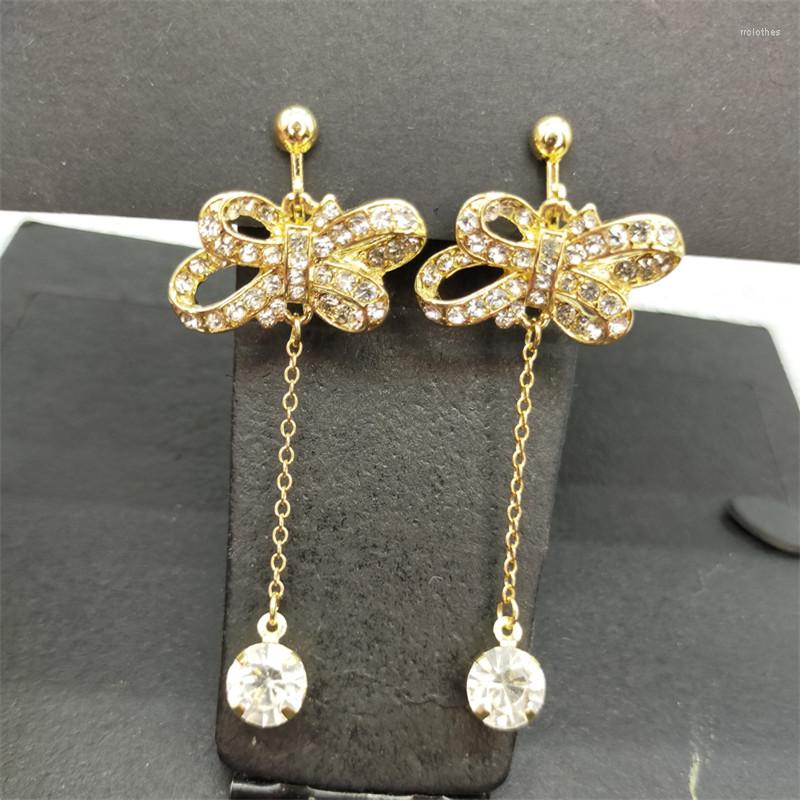 Hoop Earrings Retro Baroque Jewel-encrusted Bowknot Han Guoer Clip With Exaggerated Eardrop Female Long Tassels
Hoop Earrings Retro Baroque Jewel-encrusted Bowknot Han Guoer Clip With Exaggerated Eardrop Female Long Tassels