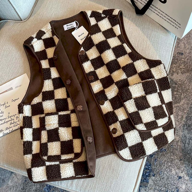 Women's Vests Polar Fleece Vest Checkerboard Lamb Wool Cardigan Women Oversized Autumn Winter Warm Velvet Thick Fur Waistcoat Female Tops 221202, Auburn
Women's Vests Polar Fleece Vest Checkerboard Lamb Wool Cardigan Women Oversized Autumn Winter Warm Velvet Thick Fur Waistcoat Female Tops 221202, Auburn